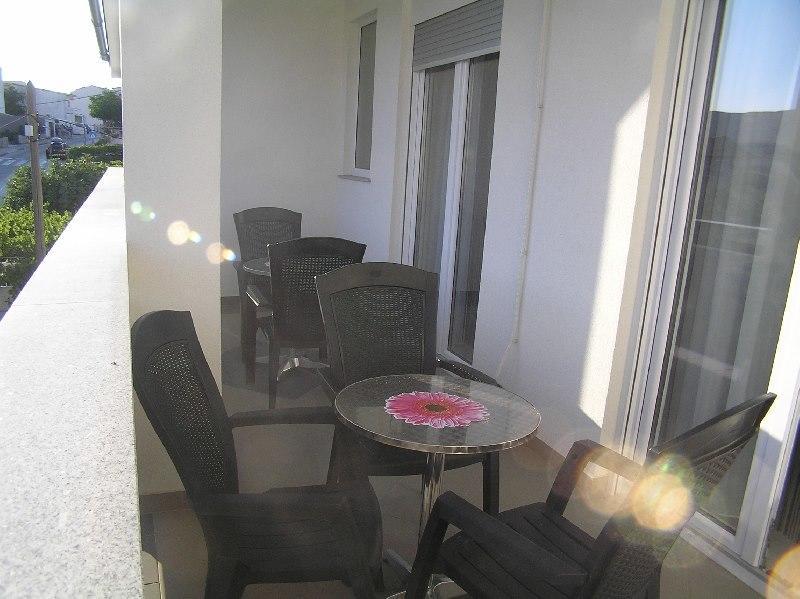 Deda Apartments Pag Town Esterno foto